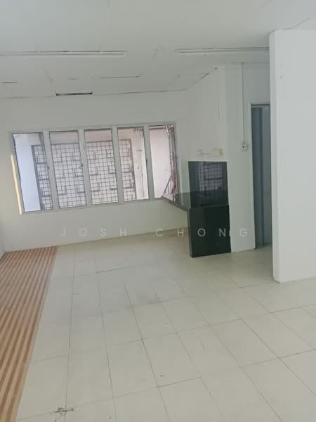 Shop for Rent in Bukit Sentosa (Rawang) - Josh Chong - Interior - PropertyGuru.com.my