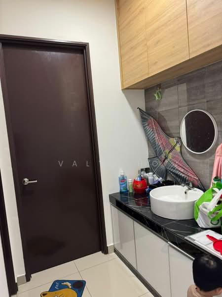 Service Residence for Rent at Symphony Tower (Menara Simfoni) - Valyn Ho - Bathroom - PropertyGuru.com.my