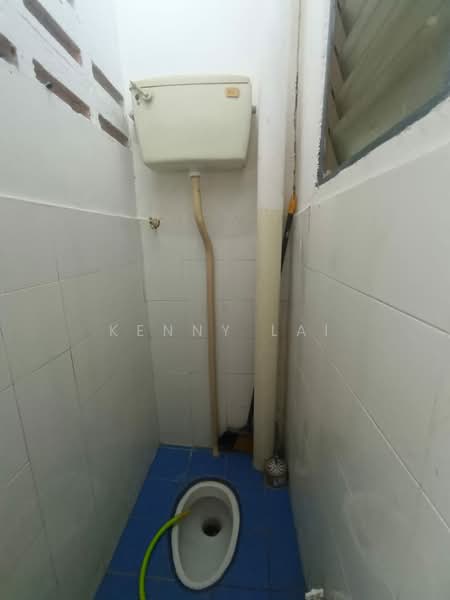Flat for Rent at Bandar Mahkota Cheras Flat - Kenny Lai - Bathroom - PropertyGuru.com.my