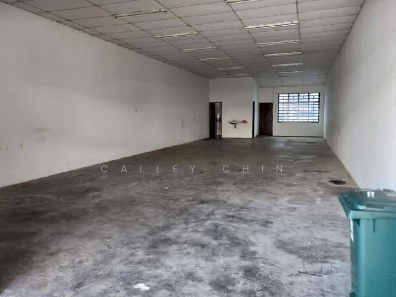 Shop / Office for Sale in Taman Bestari Indah (Ulu Tiram) - Calley Chin - Interior - PropertyGuru.com.my