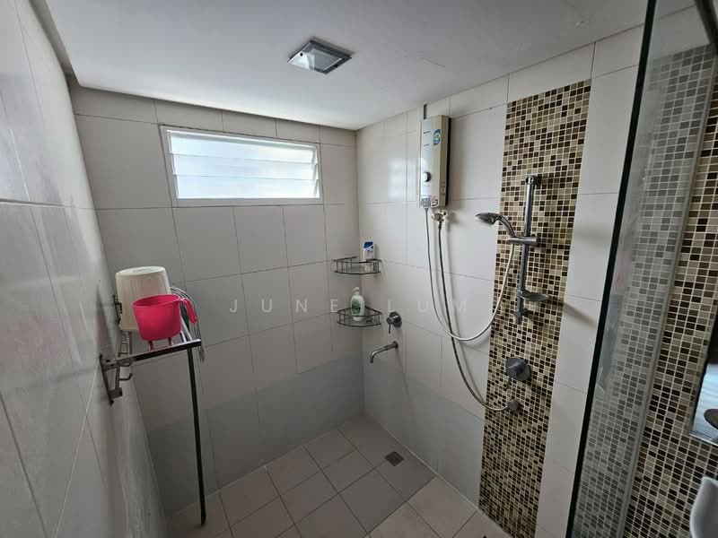 Servis Apartment untuk Disewa di Titiwangsa Sentral - June Lum - Bathroom 1 - PropertyGuru.com.my