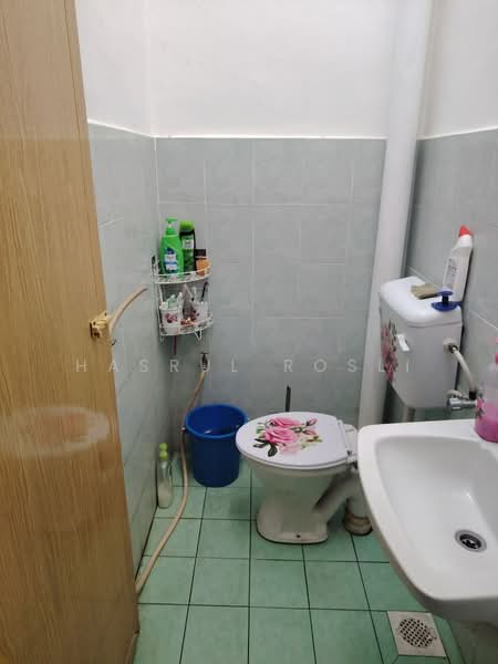 Rumah Teres 1 Tingkat untuk Dijual di Taman Lembah Jerai (Gurun) - Hasrul Rosli - Bathroom - PropertyGuru.com.my