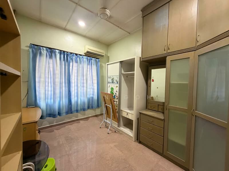 Rumah Teres 2 Tingkat untuk Dijual di Sungai Nibong (Bayan Lepas) - Qyan Goh - Bedroom - PropertyGuru.com.my