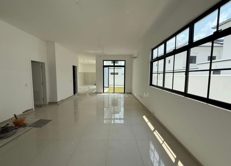 Cluster House for Sale in Eco Botanic (Iskandar Puteri (Nusajaya)) - Karl Lim - Living Room - PropertyGuru.com.my