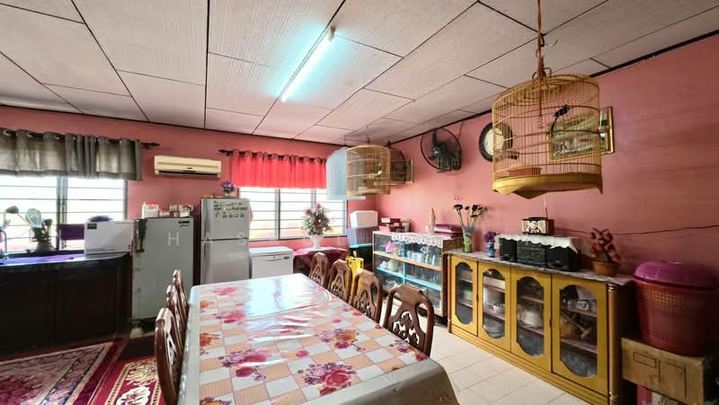 Rumah Berkembar untuk Dijual di Pendang (Kedah) - Hasrul Rosli - Dining Room - PropertyGuru.com.my
