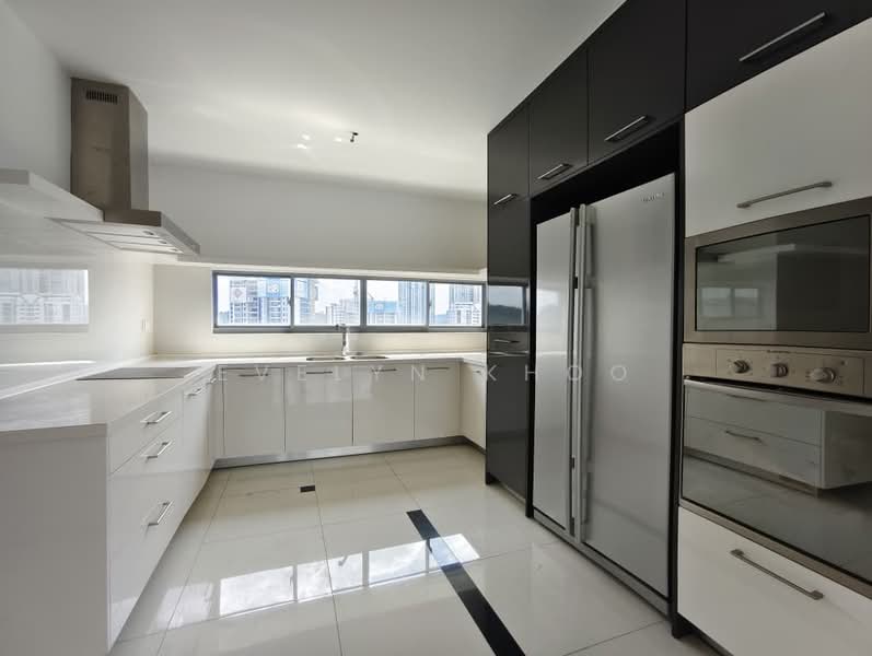 Kondominium untuk Dijual di Gateway Kiaramas Residences - Evelyn Khoo - Kitchen - PropertyGuru.com.my