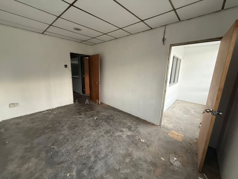 Kedai untuk Disewa di Taman Tasik (Tampoi) - Ian Chen - PropertyGuru.com.my