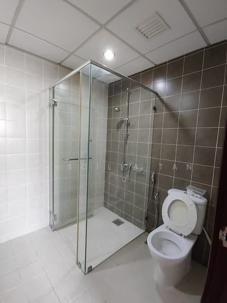 Condominium for Rent at Mont Kiara Meridin - Priscilla Tan - Bathroom - PropertyGuru.com.my