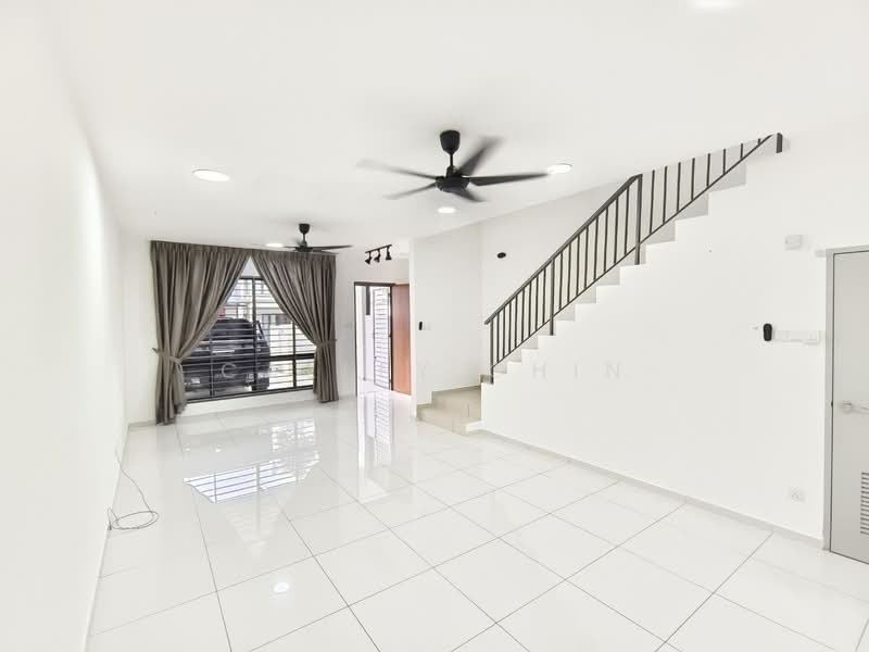 2-storey Terraced House for Sale in Austin Crest (Johor Bahru) - Calley Chin - Living Room - PropertyGuru.com.my