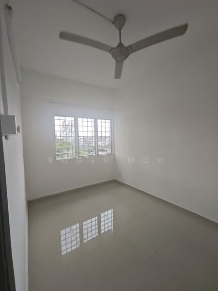 Pangsapuri untuk Disewa di Block 42 Taman Teratai Mewah - Roger Moo - Interior - PropertyGuru.com.my