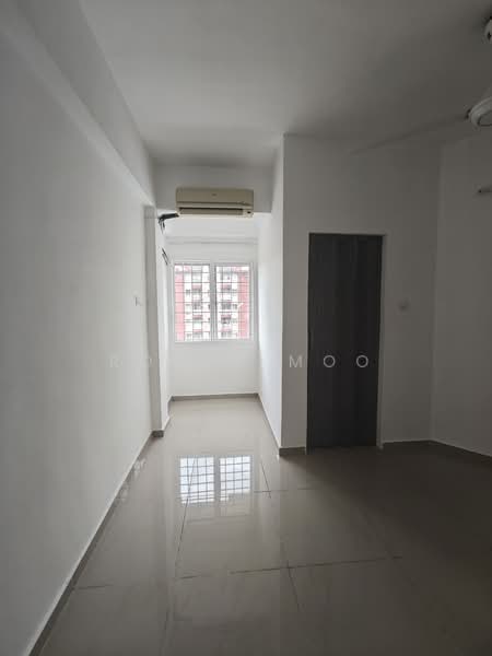 Pangsapuri untuk Disewa di Block 42 Taman Teratai Mewah - Roger Moo - Interior - PropertyGuru.com.my