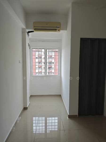 Pangsapuri untuk Disewa di Block 42 Taman Teratai Mewah - Roger Moo - Interior - PropertyGuru.com.my