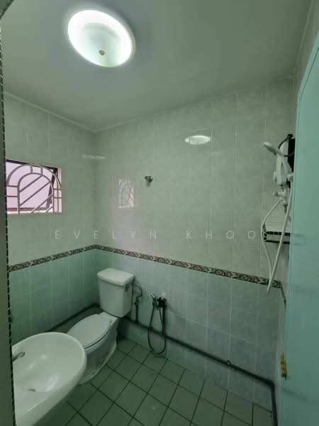 2-storey Terraced House for Sale in Taman Bukit Permai (Ampang) - Evelyn Khoo - Bathroom - PropertyGuru.com.my