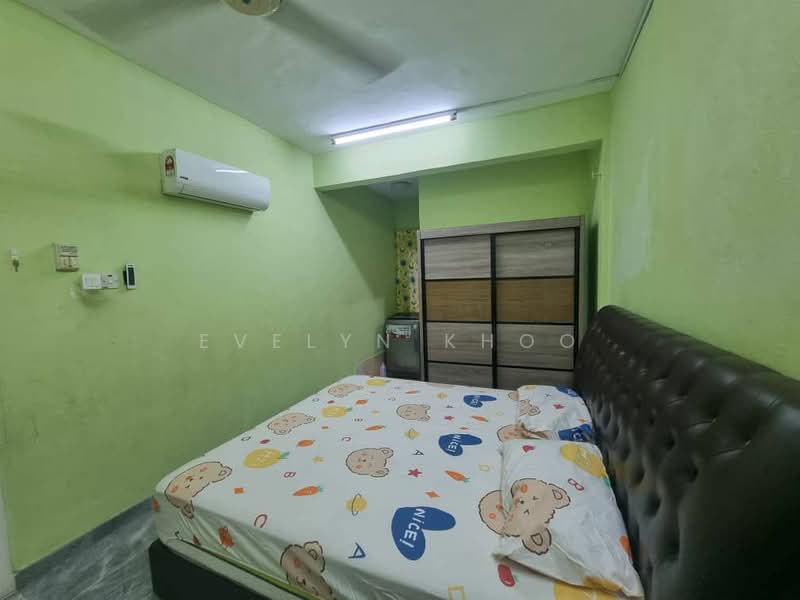 2-storey Terraced House for Sale in Taman Bukit Permai (Ampang) - Evelyn Khoo - Bedroom - PropertyGuru.com.my