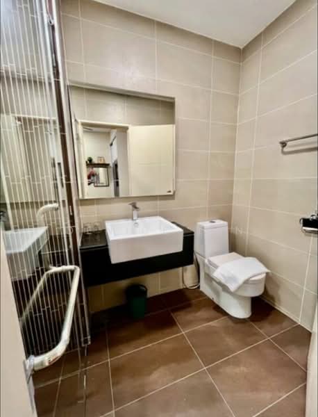 Kondominium untuk Disewa di Medini Signature - Denice Tan - Bathroom - PropertyGuru.com.my