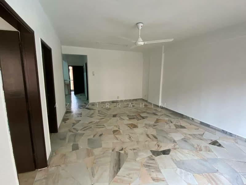 Condominium for Rent at Kenaria Condominium - Azizirrahim . - Living Room - PropertyGuru.com.my