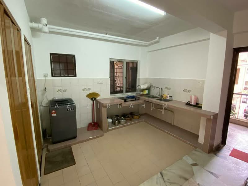 Condominium for Rent at Kenaria Condominium - Azizirrahim . - Kitchen - PropertyGuru.com.my
