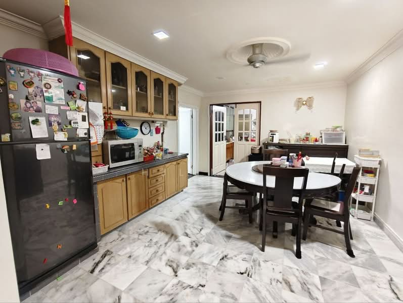 2-storey Terraced House for Sale in Taman Bukit Indah (Ulu Kelang) - HjLim . - Kitchen - PropertyGuru.com.my