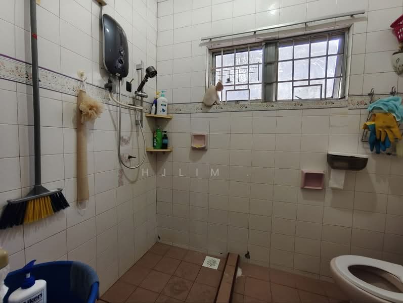 2-storey Terraced House for Sale in Taman Bukit Indah (Ulu Kelang) - HjLim . - Bathroom - PropertyGuru.com.my