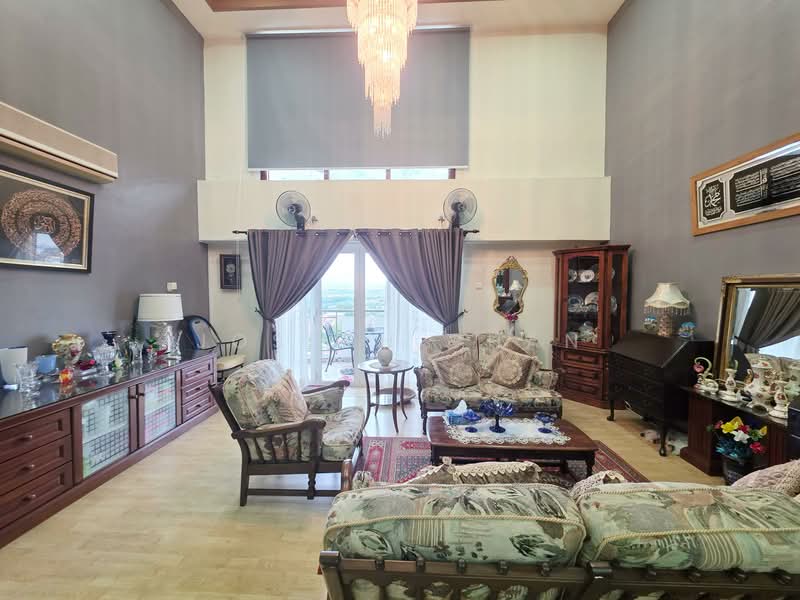 Kondominium untuk Dijual di Kemuncak Shah Alam - Joseph Chan - Living Room - PropertyGuru.com.my