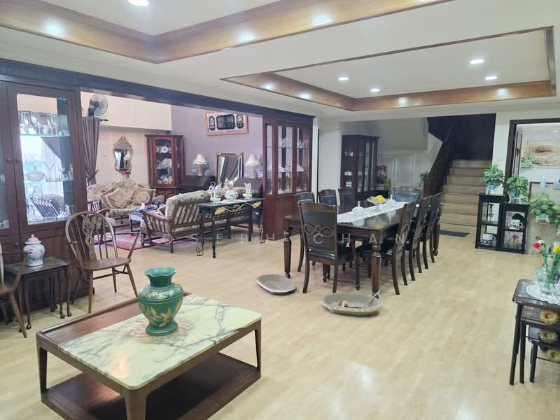 Kondominium untuk Dijual di Kemuncak Shah Alam - Joseph Chan - Living Room - PropertyGuru.com.my