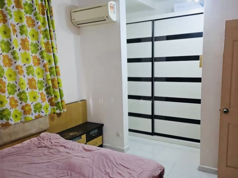 Townhouse for Sale in Kampung Sungai Nibong (Bayan Lepas) - Kent Lai - Bedroom - PropertyGuru.com.my