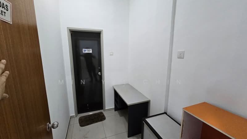 Warehouse for Sale in Taman Angkasa Nuri (Durian Tunggal) - Min Yee Chin - PropertyGuru.com.my