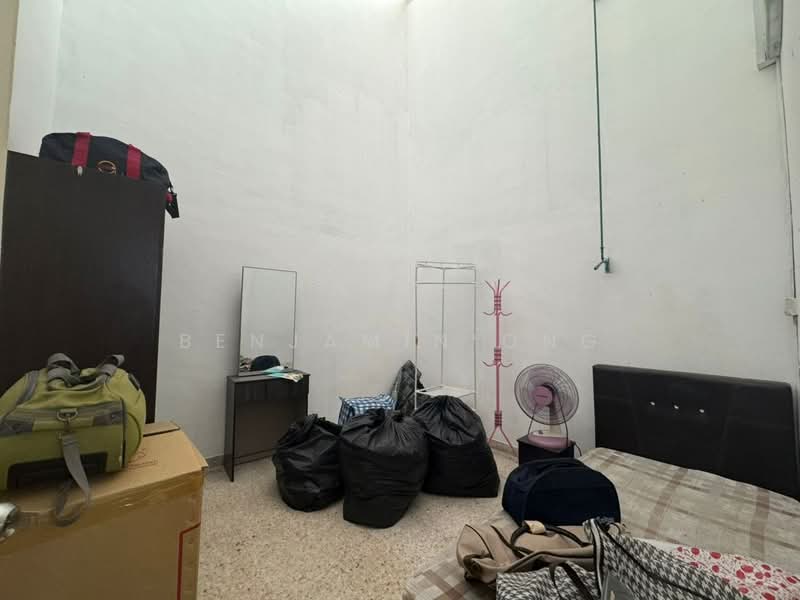 Rumah Teres untuk Dijual di Taman Perling (Perling) - Benjamin Ong - Bedroom - PropertyGuru.com.my