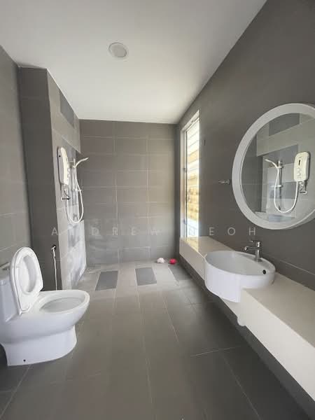 Rumah Teres 2 Tingkat untuk Dijual di Tropicana Heights (Kajang) - Andrew Neoh - Bathroom - PropertyGuru.com.my