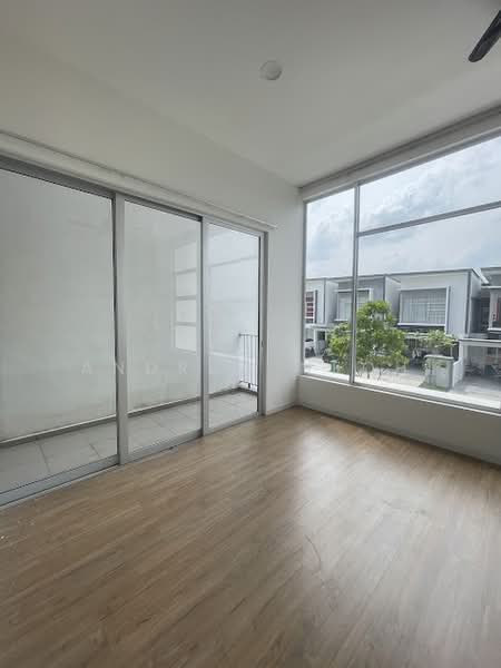 Rumah Teres 2 Tingkat untuk Dijual di Tropicana Heights (Kajang) - Andrew Neoh - Balcony - PropertyGuru.com.my