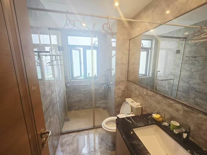 Service Residence for Rent at R&F Princess Cove Phase 1 - Hong Charng Lee - Bathroom - PropertyGuru.com.my