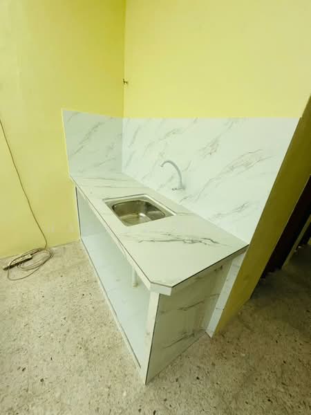 Rumah Teres 1 Tingkat untuk Dijual di Taman Desa Aman (Sungai Lalang) - Hasrul Rosli - Kitchen - PropertyGuru.com.my