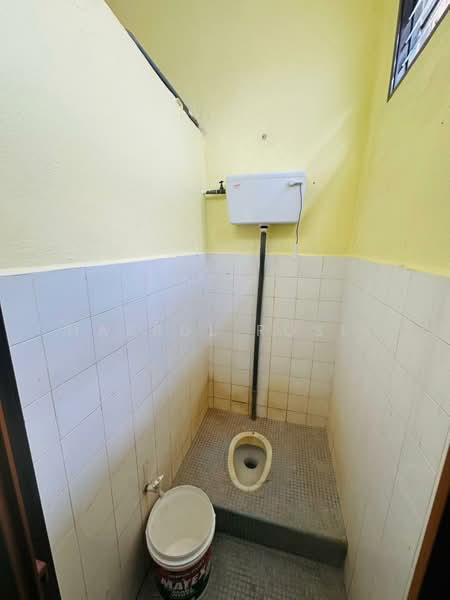 Rumah Teres 1 Tingkat untuk Dijual di Taman Desa Aman (Sungai Lalang) - Hasrul Rosli - Bathroom - PropertyGuru.com.my