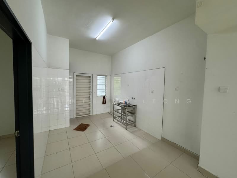 2-storey Terraced House for Sale in Bandar Tasik Puteri (Rawang) - Katherine Leong - Kitchen - PropertyGuru.com.my