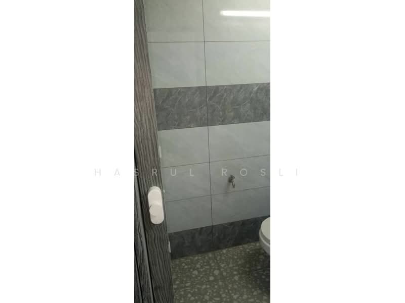 1-storey Terraced House for Sale in Lunas (Kedah) - Hasrul Rosli - Bathroom - PropertyGuru.com.my