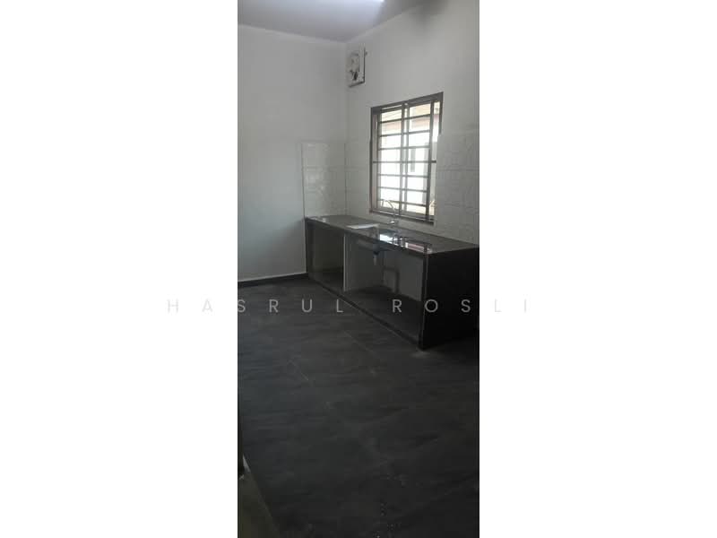 1-storey Terraced House for Sale in Lunas (Kedah) - Hasrul Rosli - Kitchen - PropertyGuru.com.my