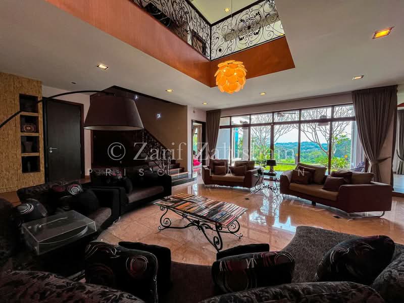 Bungalow for Sale in Shah Alam (Selangor) - Priscilla Tan - Living Room - PropertyGuru.com.my
