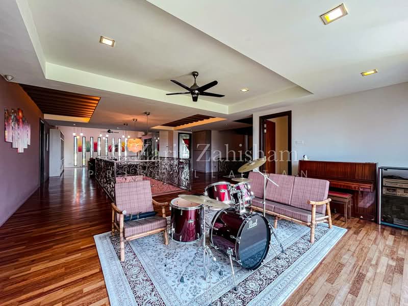 Bungalow for Sale in Shah Alam (Selangor) - Priscilla Tan - Living Room - PropertyGuru.com.my