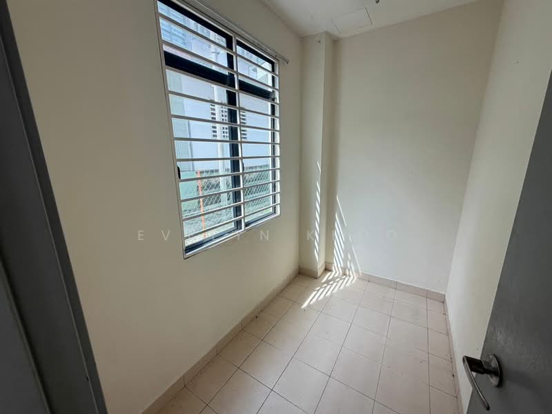2-storey Terraced House for Sale in Saujana Rawang (Rawang) - Evelyn Khoo - Room - PropertyGuru.com.my