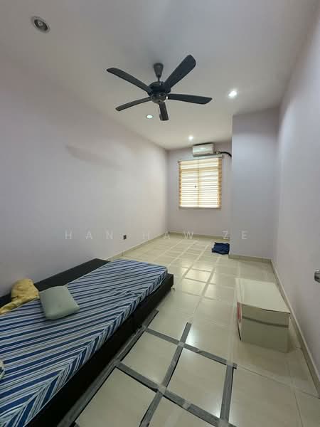 Rumah Teres untuk Dijual di Taman Jelok Impian (Kajang) - Han Haw Ze - Bedroom - PropertyGuru.com.my
