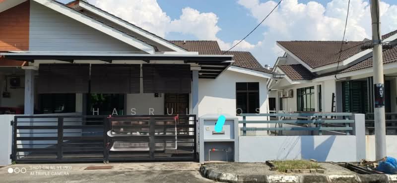 Rumah Teres 1 Tingkat untuk Dijual di Taman Pinggiran Bertam (Kepala Batas) - Hasrul Rosli - Exterior - PropertyGuru.com.my