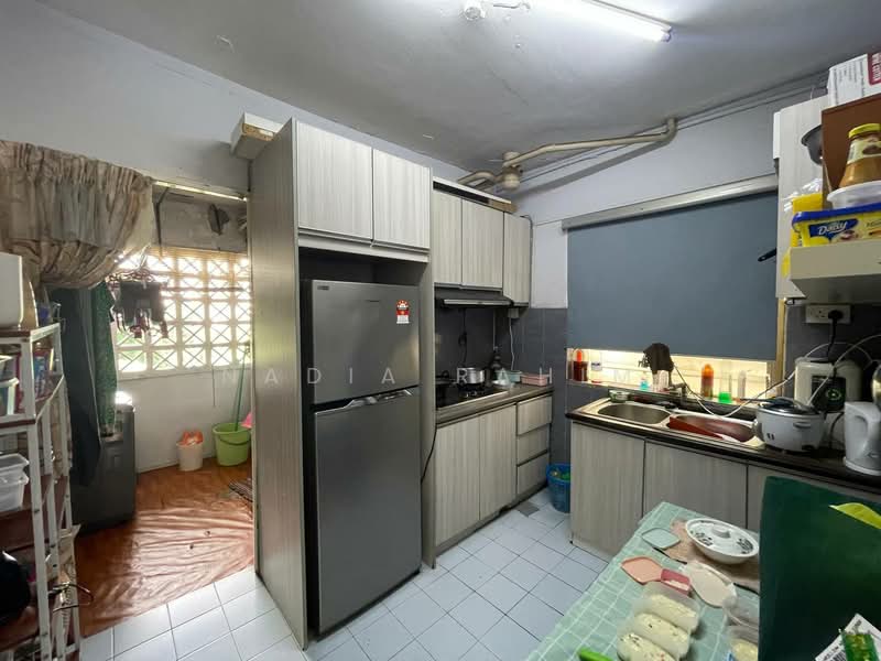 Flat for Sale at Pelangi Magna - Nadia Rahim - Kitchen - PropertyGuru.com.my