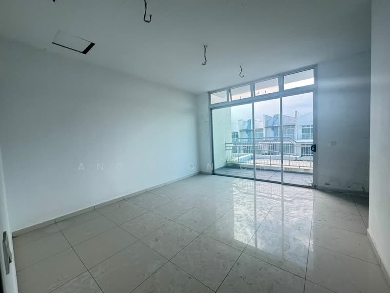 2-storey Terraced House for Sale in Taman Mount Austin (Tebrau) - Ang Boon Chai - Balcony - PropertyGuru.com.my