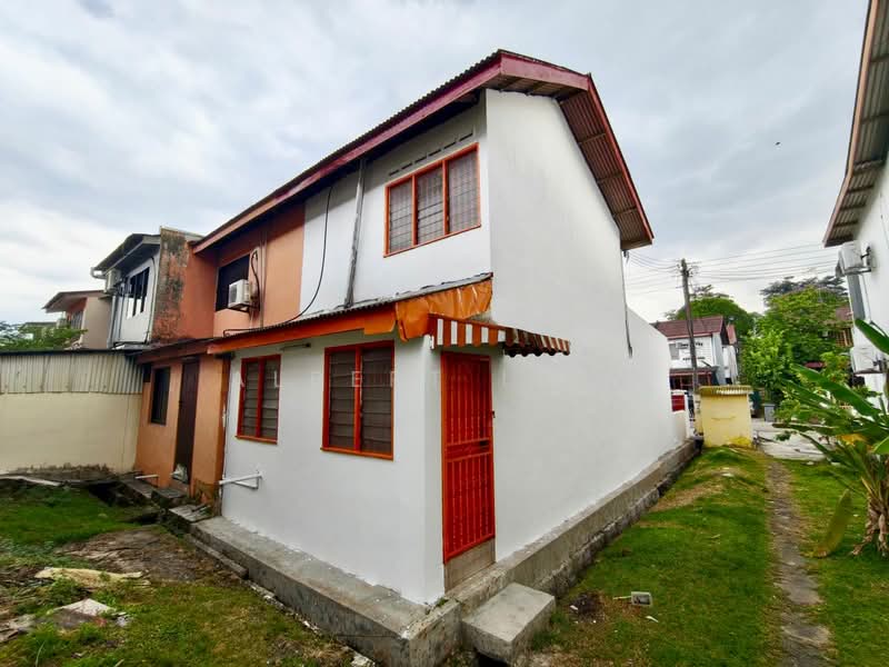 2-storey Terraced House for Sale in Skudai (Johor) - Albert Liew - Exterior - PropertyGuru.com.my