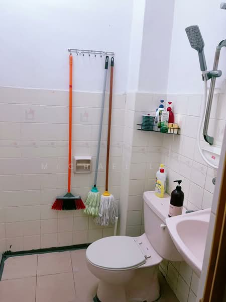 2-storey Terraced House for Sale in BANDAR PUCHONG JAYA (Puchong) - Michael Lee - Bathroom - PropertyGuru.com.my