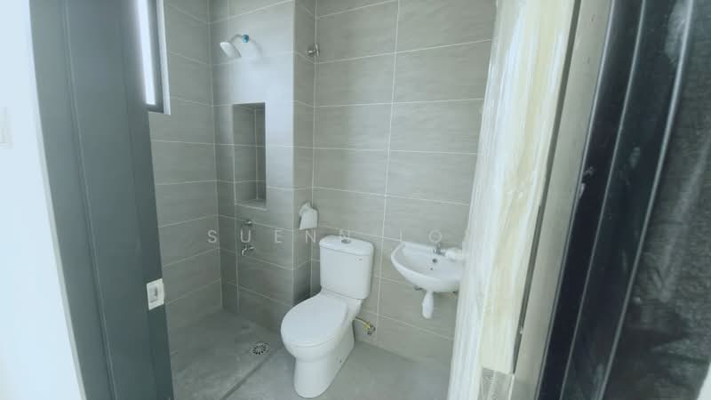 Terraced House for Sale in Taman Mutiara Rini (Skudai) - Suenn Low - Bathroom - PropertyGuru.com.my