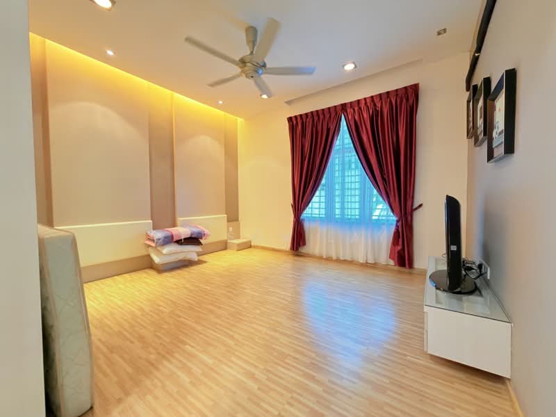 Semi-Detached House for Sale in Taman Kluang Setia (Kluang) - Gipson Lay - PropertyGuru.com.my