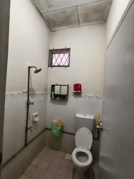 1-storey Terraced House for Sale in Senai (Johor) - Albert Liew - Bathroom - PropertyGuru.com.my