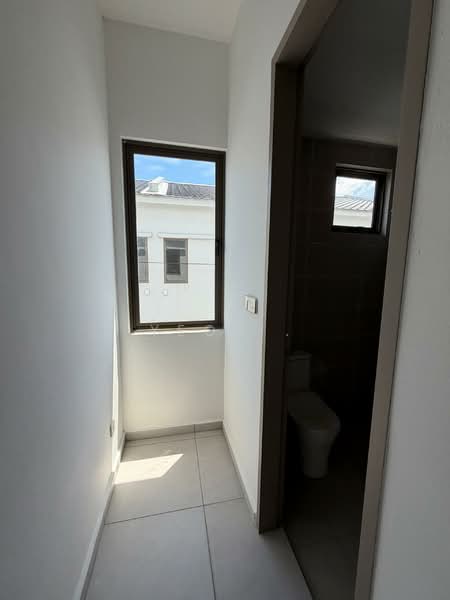 Rumah Teres 2 Tingkat untuk Disewa di Seberang Perai (Penang) - Yeoh . - Bathroom - PropertyGuru.com.my
