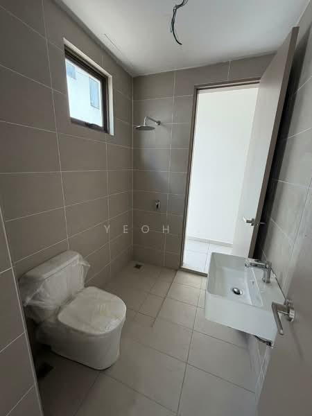 Rumah Teres 2 Tingkat untuk Disewa di Seberang Perai (Penang) - Yeoh . - Bathroom - PropertyGuru.com.my